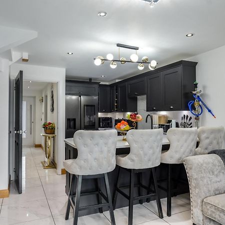 Luxurious 4 Bedroom House Liverpool Bagian luar foto
