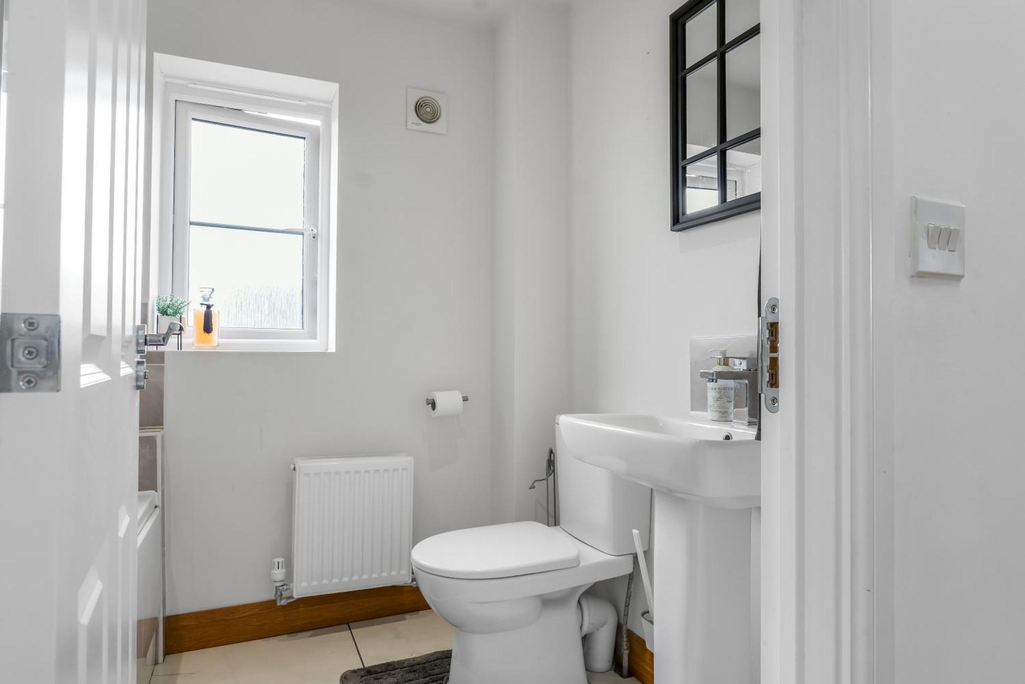 Luxurious 4 Bedroom House Liverpool Bagian luar foto